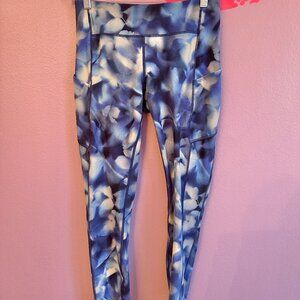 Lululemon leggings size 6